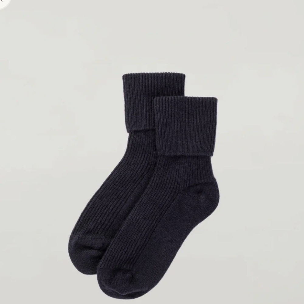 NWT Johnston of Elgin gray cashmere socks - Picture 2 of 8
